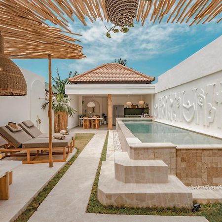 Aestetika Villa Sanur - 3-Min Walk To Beach Exterior photo
